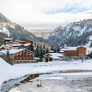 **** Hotel Tetras By Les Etincelles France